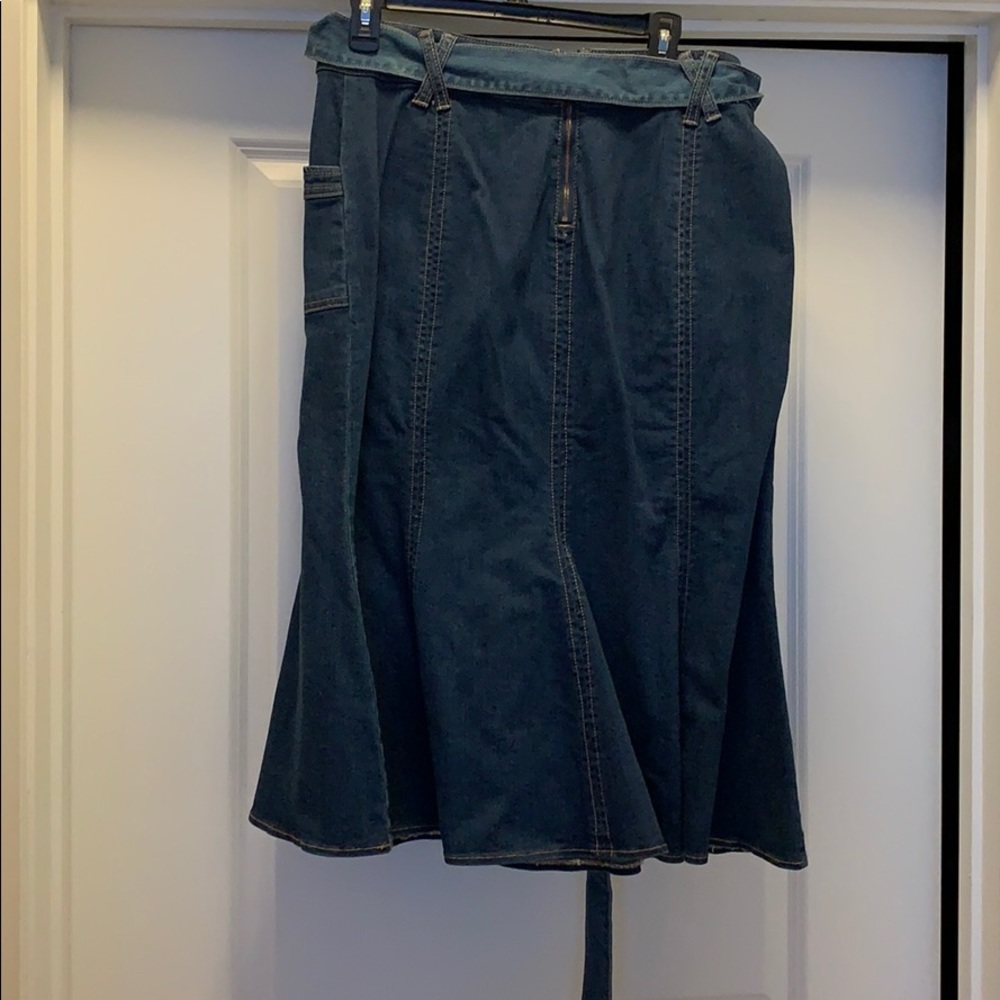 Jean skirt new